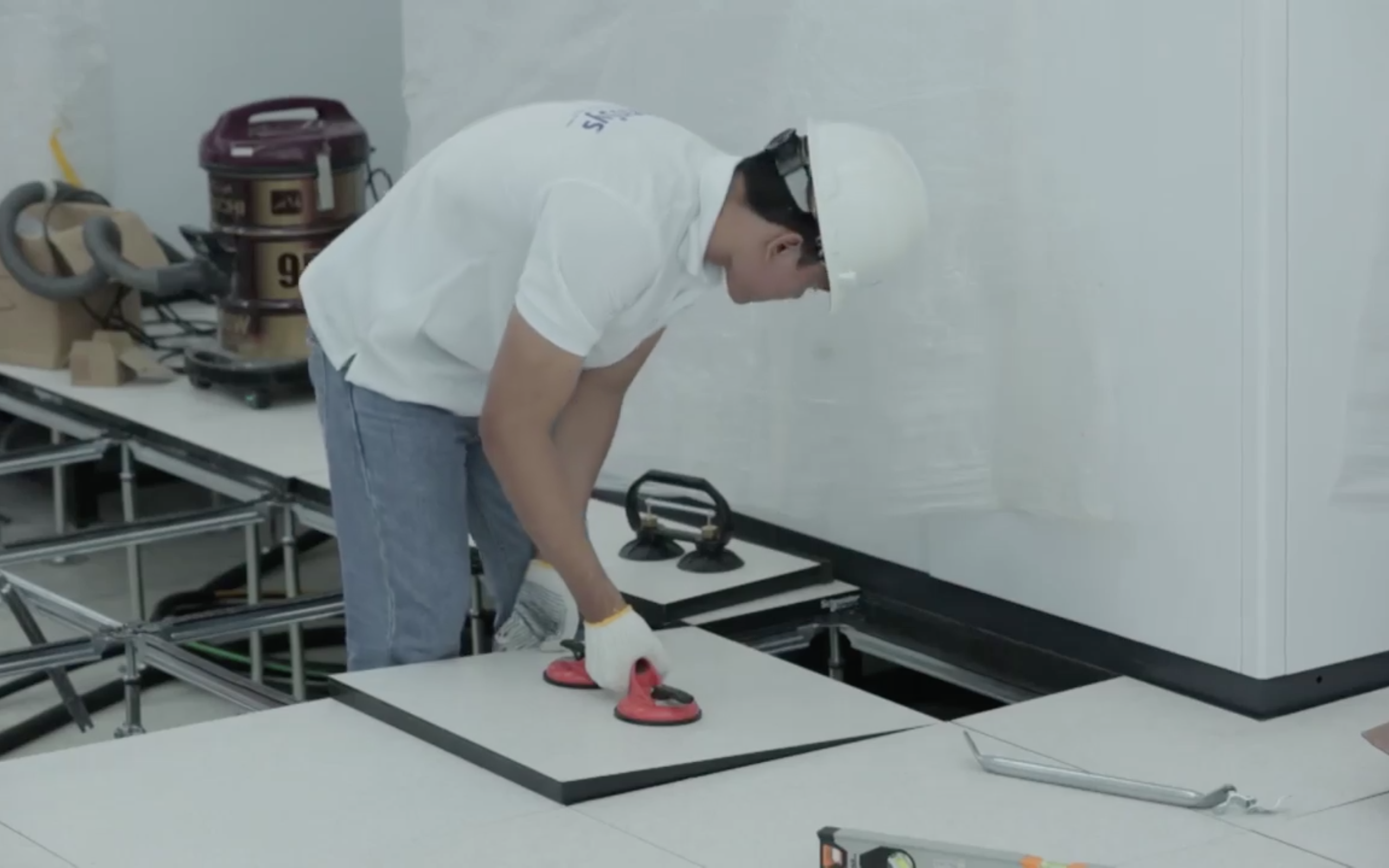 Data Center Raised Floor Construction